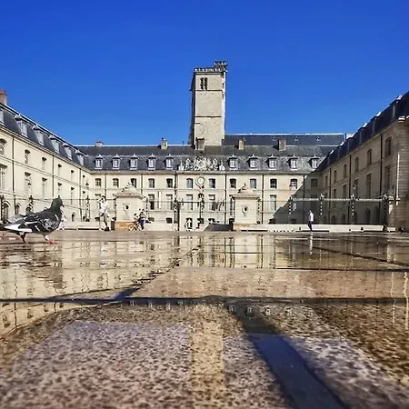 L'eden, 4 Prs Avec Jardin En Centre * Digione