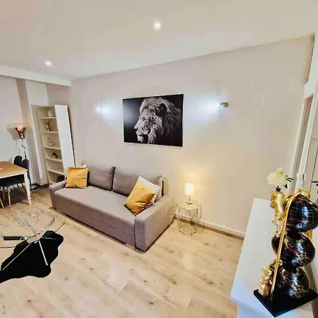 L'eden, 4 Prs Avec Jardin En Centre