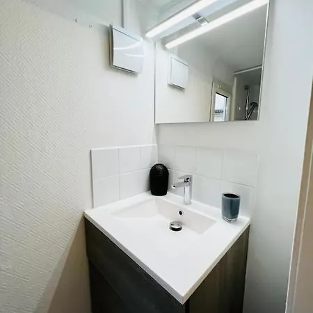 L'eden, 4 Prs Avec Jardin En Centre Apartment *