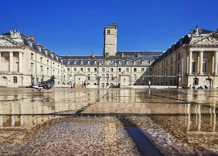 L'eden, 4 Prs Avec Jardin En Centre * Digione