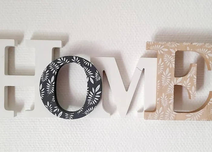 L'eden, 4 Prs Avec Jardin En Centre *