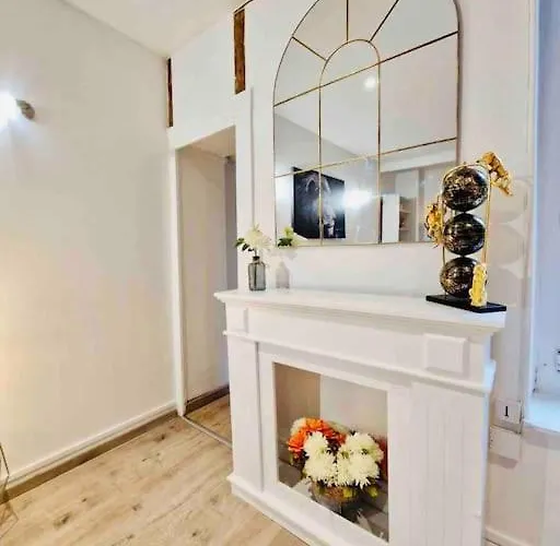 L'eden, 4 Prs Avec Jardin En Centre *